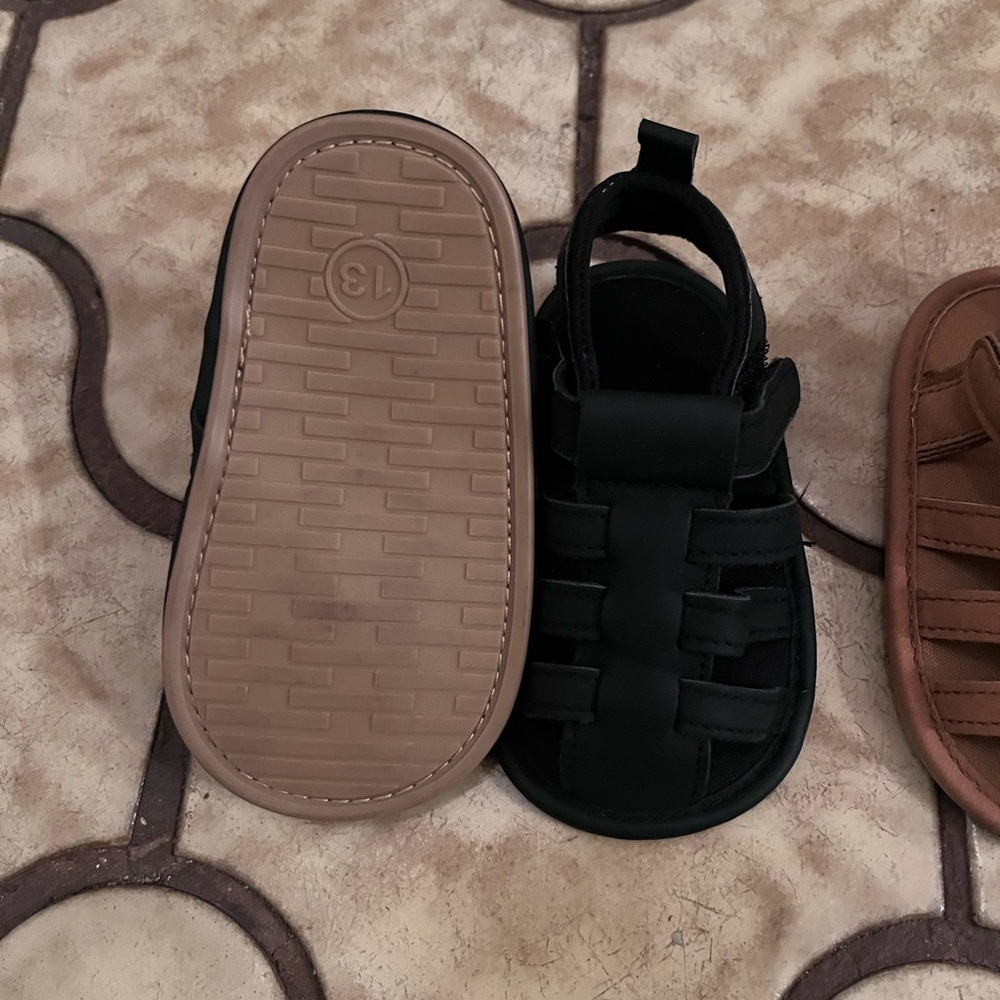 Kids Black and Brown Sandals - Picture 2 of 3